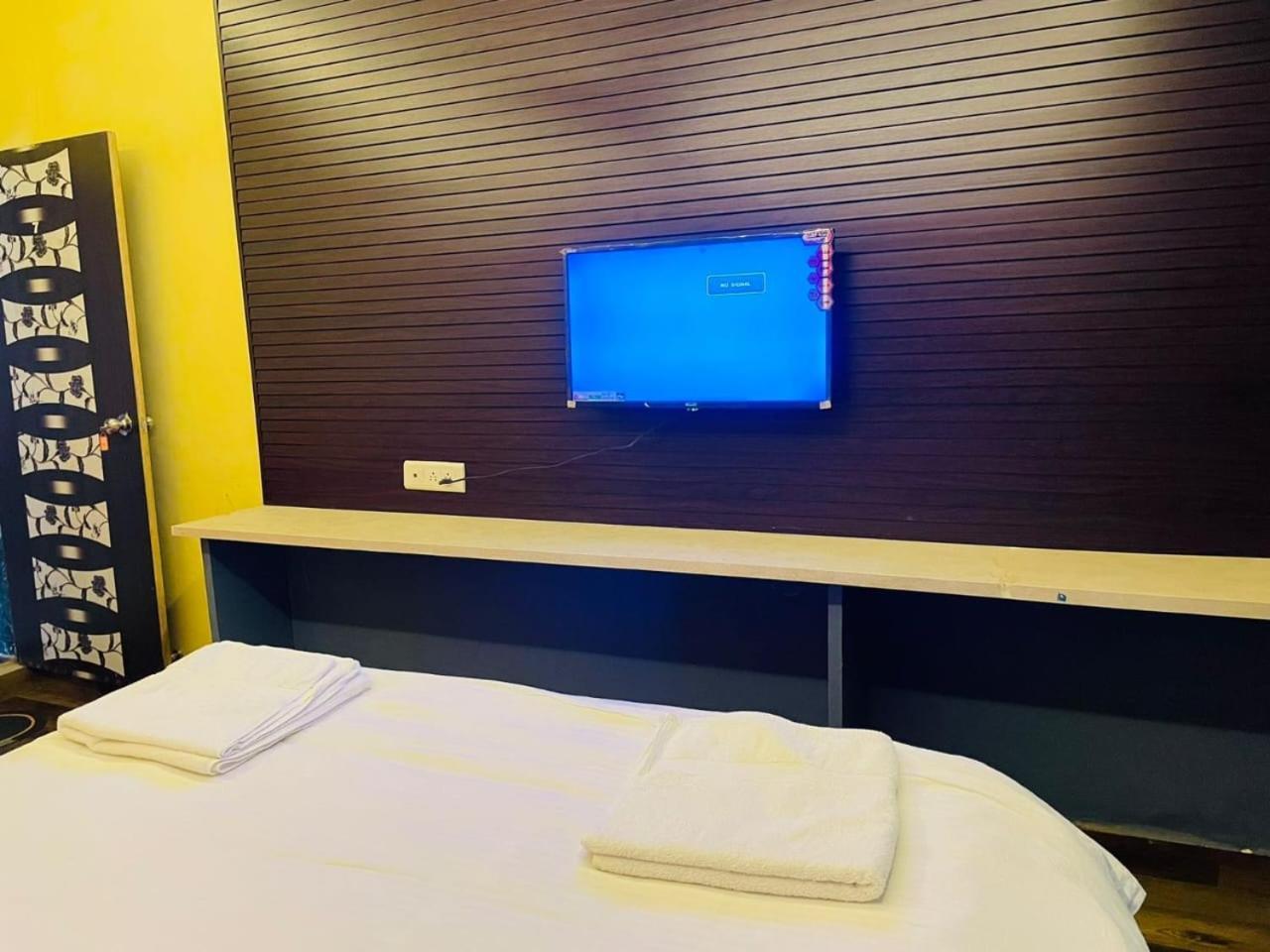 Wayfare Sp Resort Panvel Exteriör bild