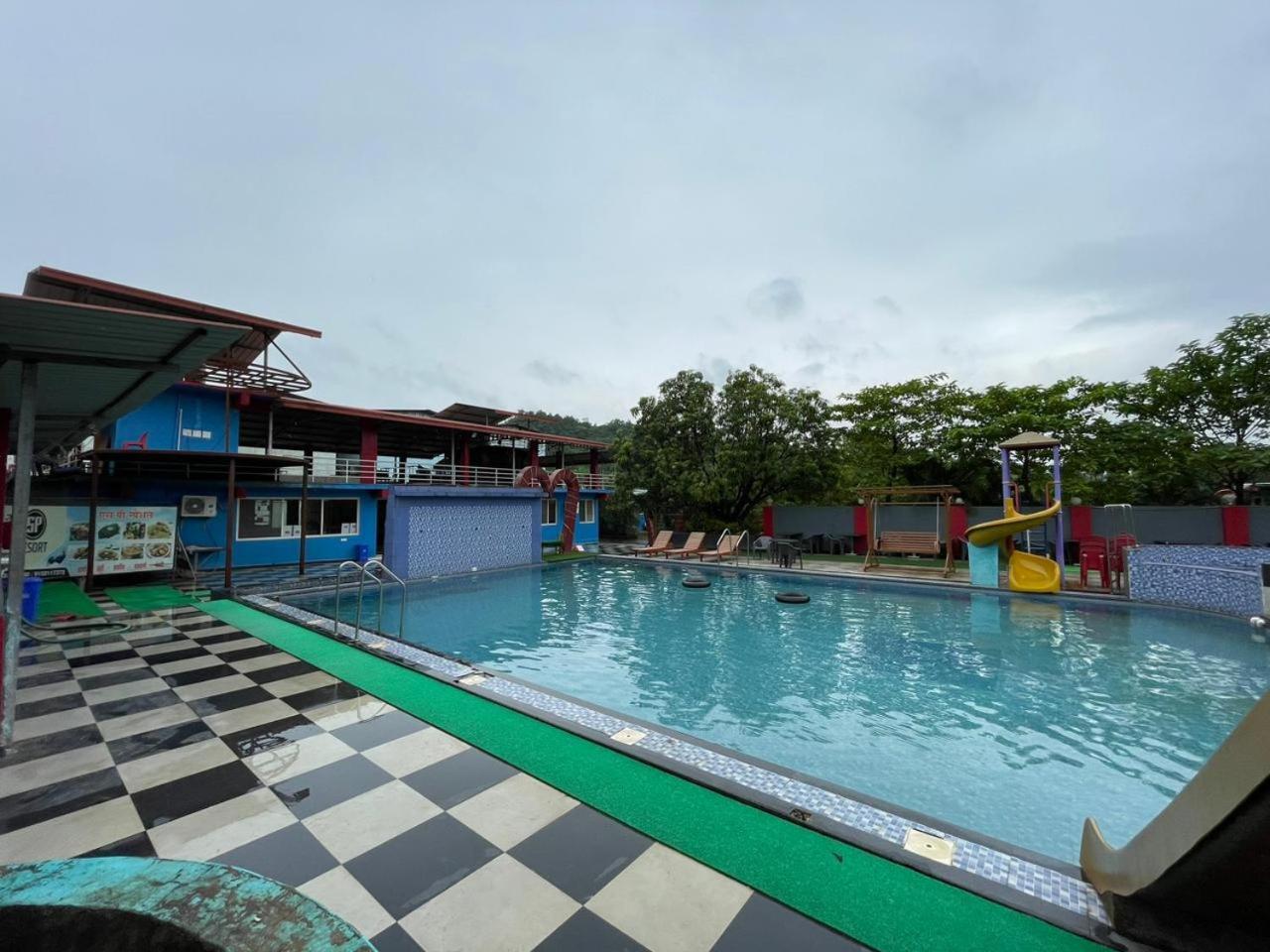 Wayfare Sp Resort Panvel Exteriör bild