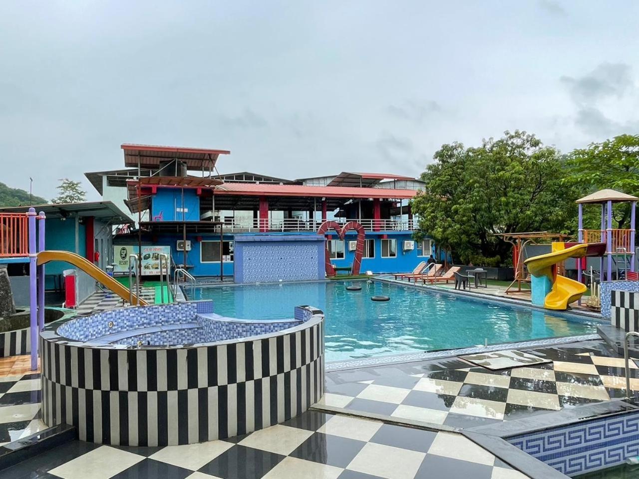 Wayfare Sp Resort Panvel Exteriör bild