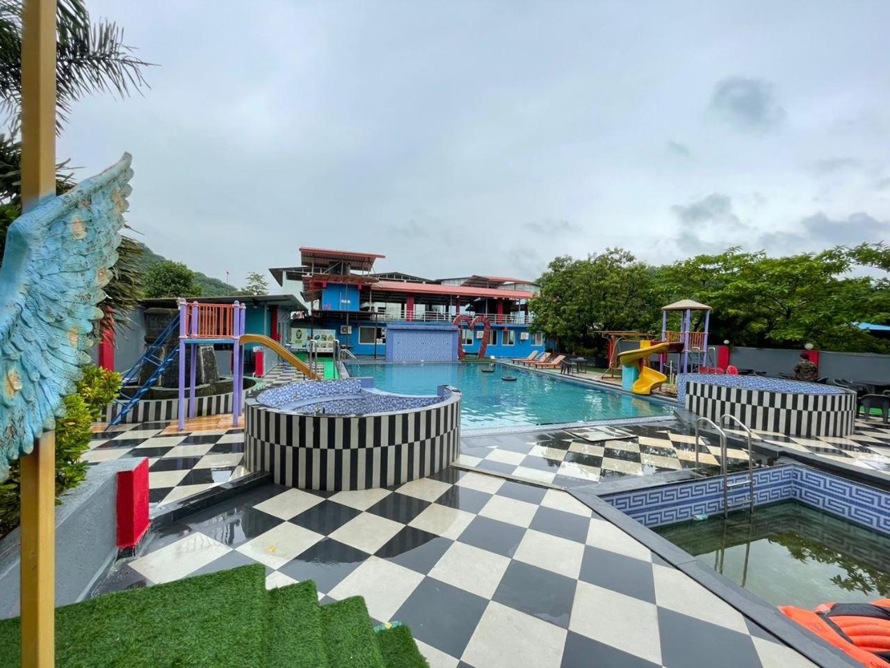 Wayfare Sp Resort Panvel Exteriör bild