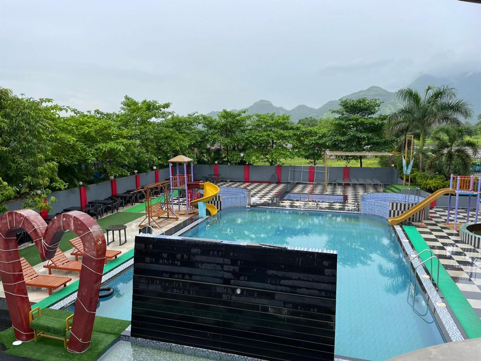 Wayfare Sp Resort Panvel Exteriör bild