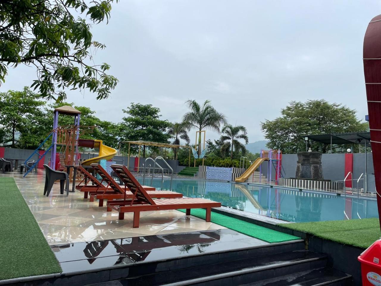 Wayfare Sp Resort Panvel Exteriör bild