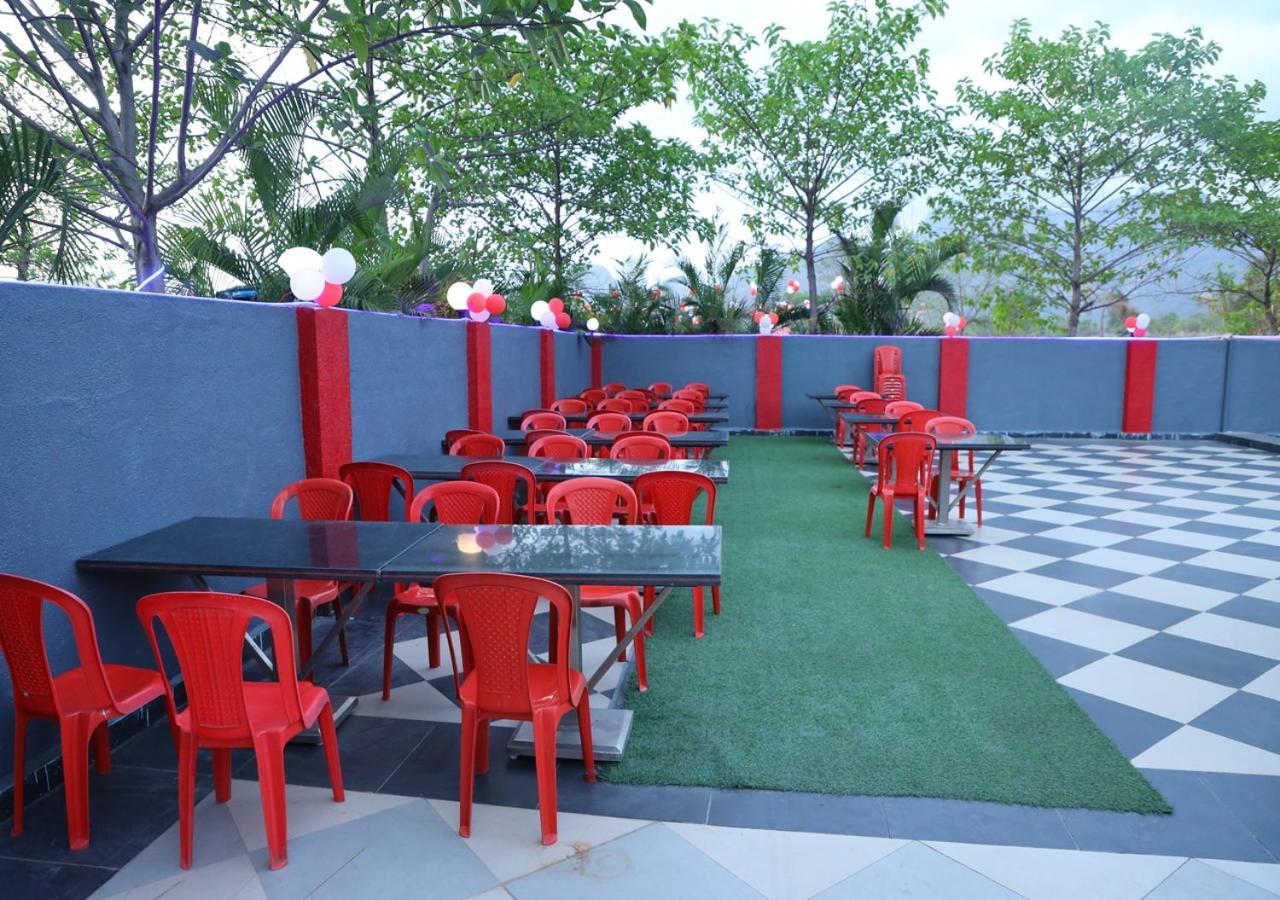 Wayfare Sp Resort Panvel Exteriör bild