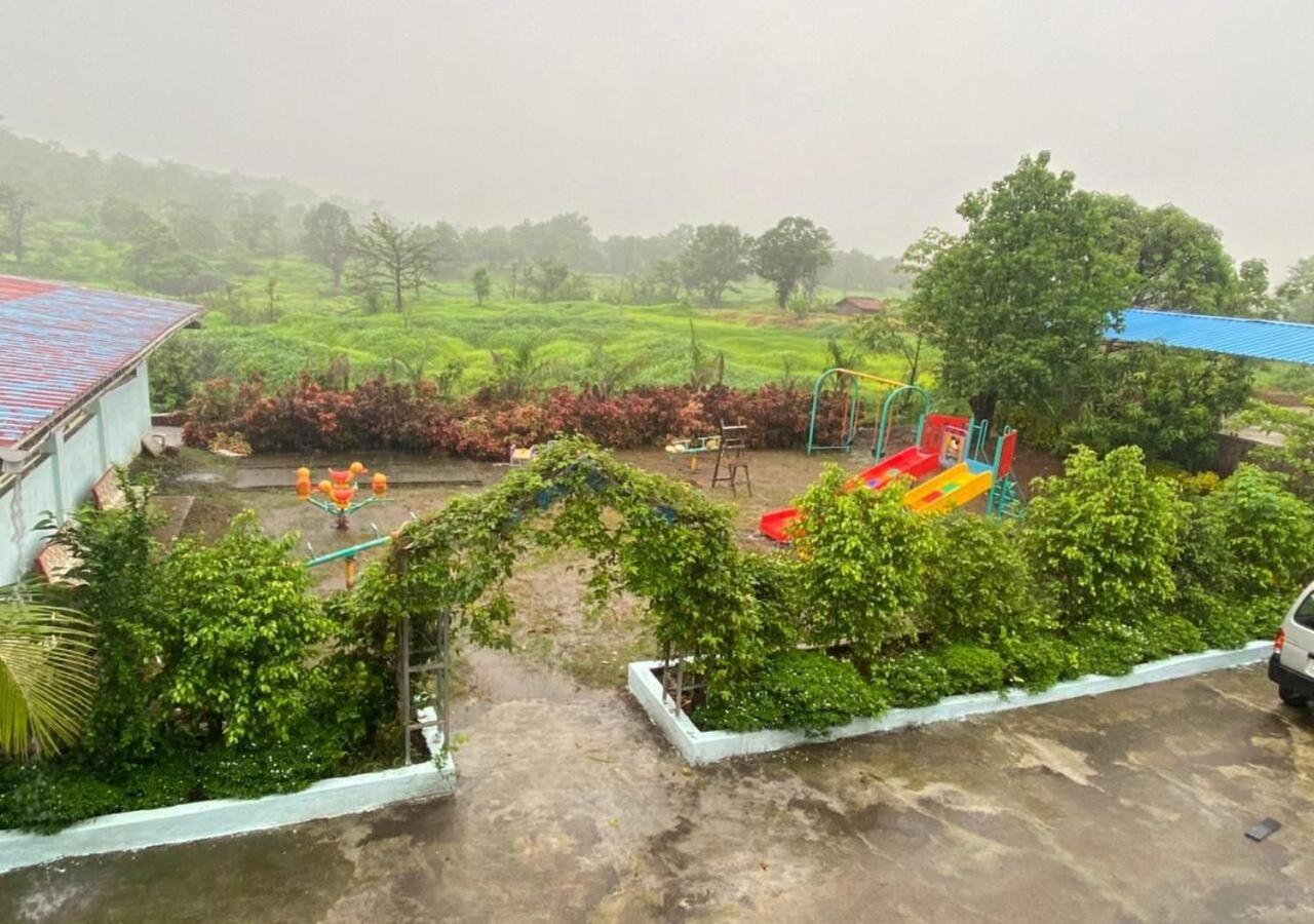 Wayfare Sp Resort Panvel Exteriör bild
